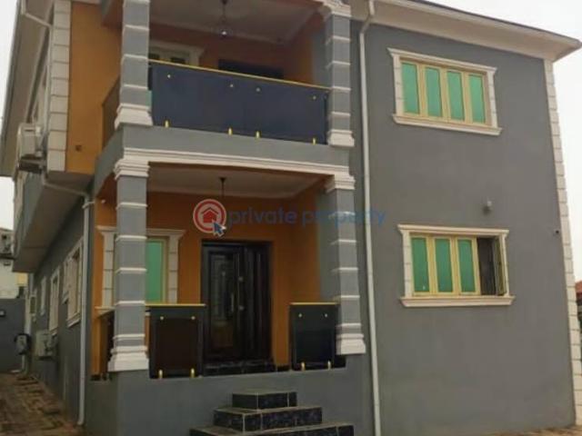 For sale: 5 bedroom Detached Duplex Omole Phase 2 Ojodu Lagos PID: 7PCLGP | Private Property Nigeria