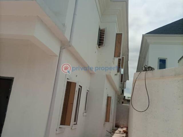 For sale: 5 bedroom Duplex Omole Phase 2 Ojodu Lagos PID: 3PAXVM | Private Property Nigeria