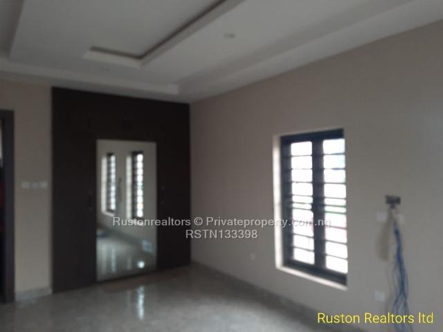 For sale: 5 bedroom Duplex Onireke Gra Ibadan Oyo PID: RSTN133398 | Private Property Nigeria