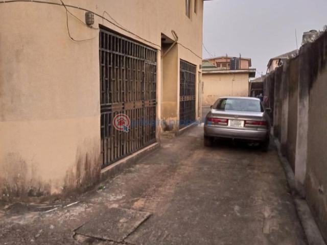 For sale: 5 bedroom Duplex Governor's Road, Ikotun/Igando Lagos PID: 2PAEHE | Private Property Nigeria