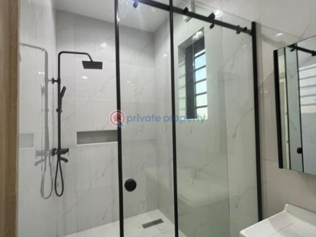 For sale: 5 bedroom Maisonette Omole Phase 1 Ojodu Lagos PID: 3PBFGX | Private Property Nigeria