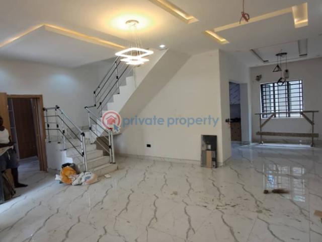For sale: 5 bedroom Semi detached Duplex Magodo GRA Phase 2 Kosofe/Ikosi Lagos PID: 9PCLJX | Private Property Nigeria