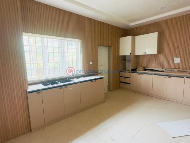 For sale: 5 bedroom Terraced Duplex Utako Abuja Phase 2 PID: 9PCNKV | Private Property Nigeria