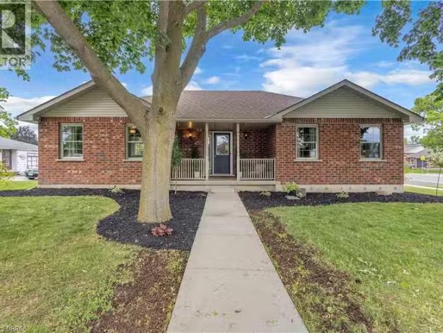 For sale: 5 WALPOLE Drive, Haldimand, Ontario N0A1J0 40840127