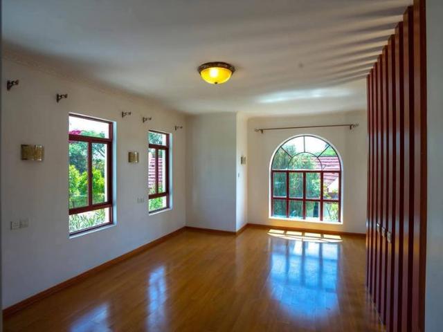 For Sale: 5BR Villa – Karen | Ksh 100M | €717K | $780K