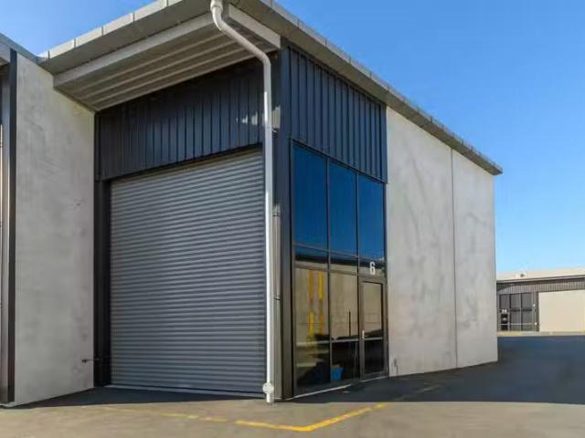 For sale 6/76 Portside Drive, Mount Maunganui