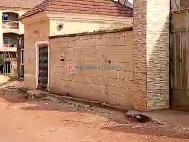 For sale: 6 bedroom Detached Duplex Premier Layout By Goshen Estate Enugu Area PID: 5PCJVF | Private Property Nigeria