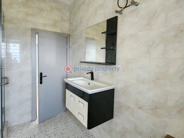 For sale: 6 bedroom Terraced Duplex Ocean Bay Estate Lafiaji Lekki Lagos PID: 0PCTRP | Private Property Nigeria