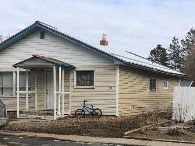 For Sale 710 Jasper St Maple Creek SK