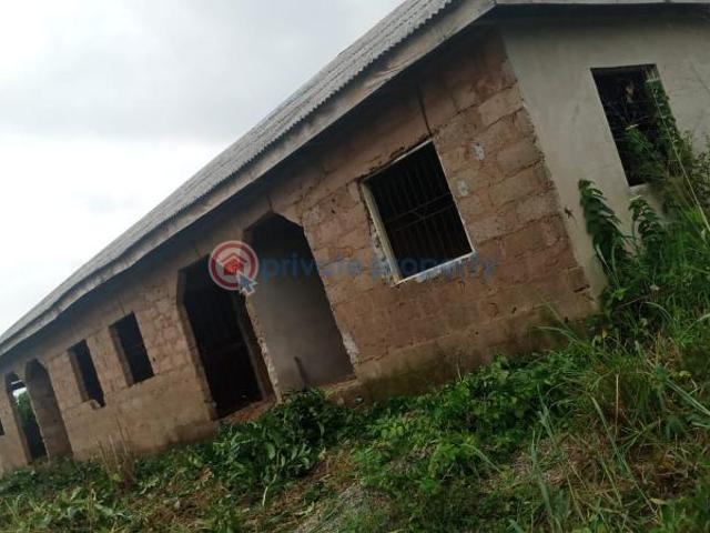For sale: 8 bedroom Bungalow Ogba Ayo Ijoko Close To Toll Gate Lagos Extension Ogun PID: 0PCHKC | Private Property Nigeria