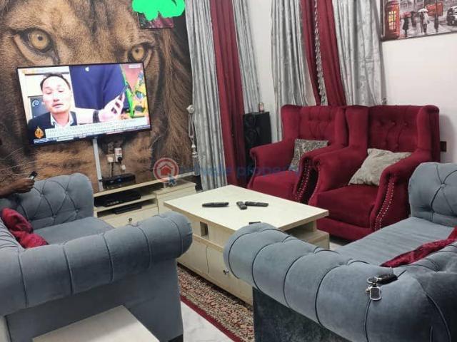 For sale: 8 bedroom House Council Ikotun Road Lagos Ikotun /Igando Lagos PID: 9PATCB | Private Property Nigeria