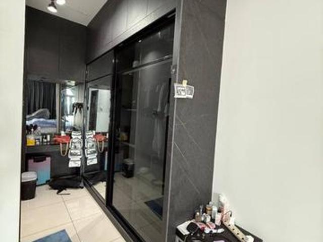For Sale 8 Scape Residence 1175 Sqft Below Market Price
