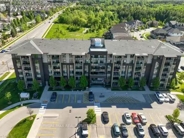 For sale: 107 7 KAY CRESCENT, Guelph Pineridge/Westminster.