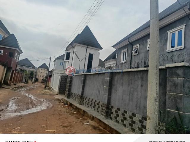 For sale: 10 bedroom Block Of Flats Royal Estate Egbeada Owerri Imo PID: 0PDERF | Private Property Nigeria