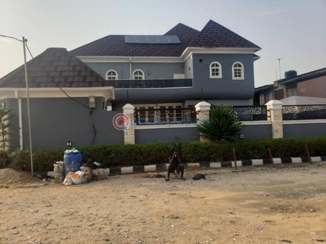 For sale: 10 bedroom Duplex Ago Palace Isolo Lagos PID: 3PBNUF | Private Property Nigeria