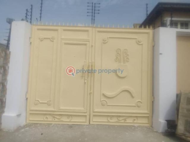 For sale: 10 bedroom Duplex Okota Isolo Lagos PID: 4PBYNR | Private Property Nigeria