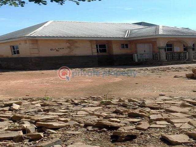 For sale: 10 bedroom House Rayfieid, Jos South Plateau State Jos South Plateau PID: 2PBEVT | Private Property Nigeria