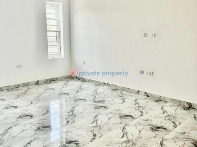 For sale: 1 bedroom Block Of Flats Ilaje Off Mobil Road Lekki Phase 2 Lagos PID: 0PBQCV | Private Property Nigeria