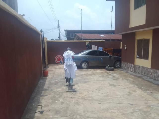 For sale: 1 bedroom House College Road Ifako ogba Lagos PID: 3PBNYC | Private Property Nigeria