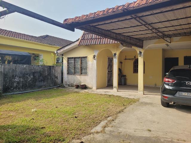 FOR SALE 1Storey Bungalow Taman Jasa SelayangPrime Main Road Fr