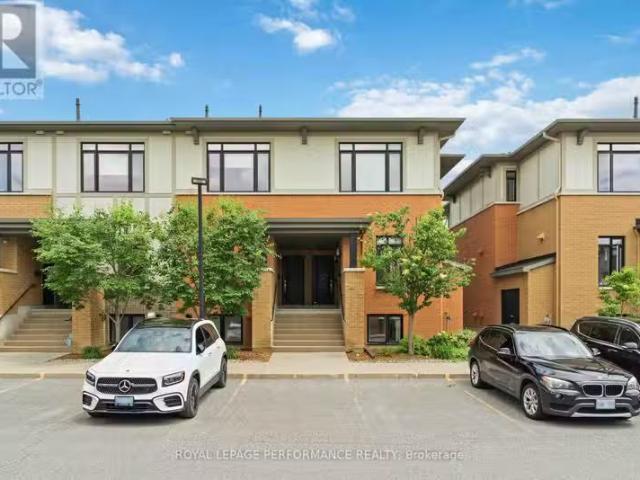 For sale: 22 BERGERON PRIVATE, Ottawa, Ontario K1C0C2 X13452.