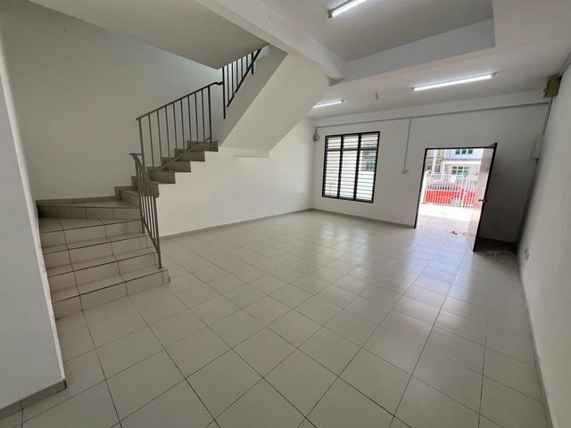 For Sale 25 Storey house Jalan Scientex Utama 1 Tmn Scientex Senai
