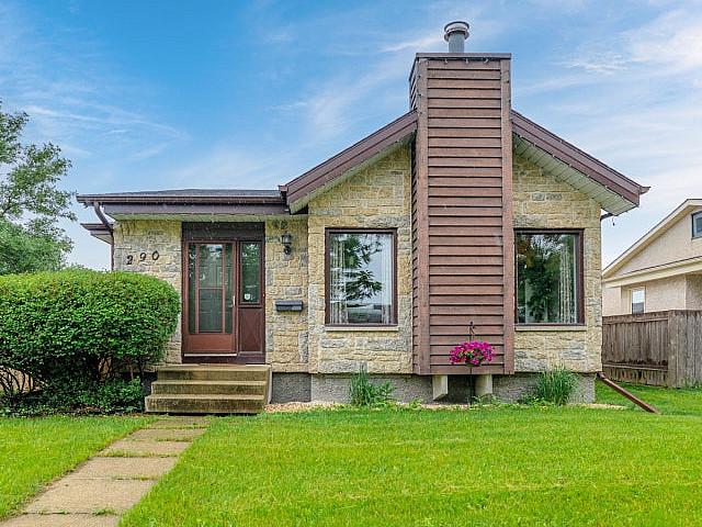 For Sale! 290 Burland Ave! $449,900. Offers Anytime! 3 Bd 3 Bth