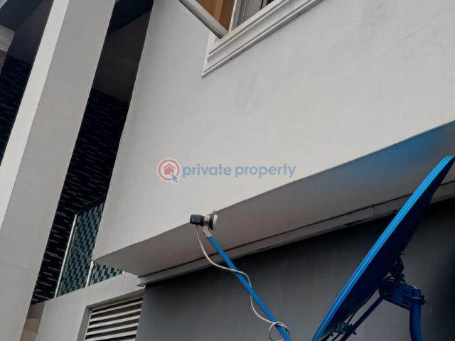 For sale: 2 bedroom Block Of Flats Estate Drive Oke ira Ogba Lagos PID: 7PBSDB | Private Property Nigeria