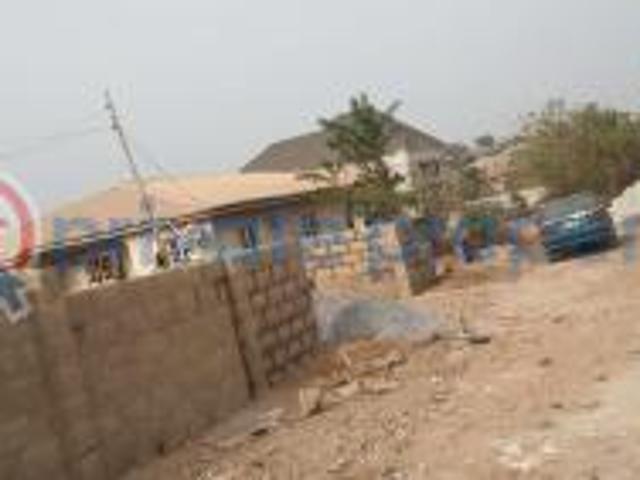 For sale: 2 bedroom Block Of Flats Ilé Tuntun Jericho Ibadan Oyo PID: 4PCKUY | Private Property Nigeria