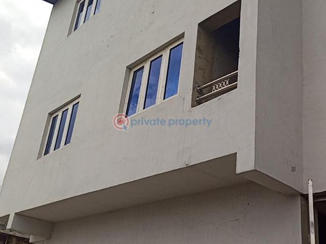 For sale: 2 bedroom Block Of Flats Wuye Abuja Phase 2 PID: 6PACGQ | Private Property Nigeria