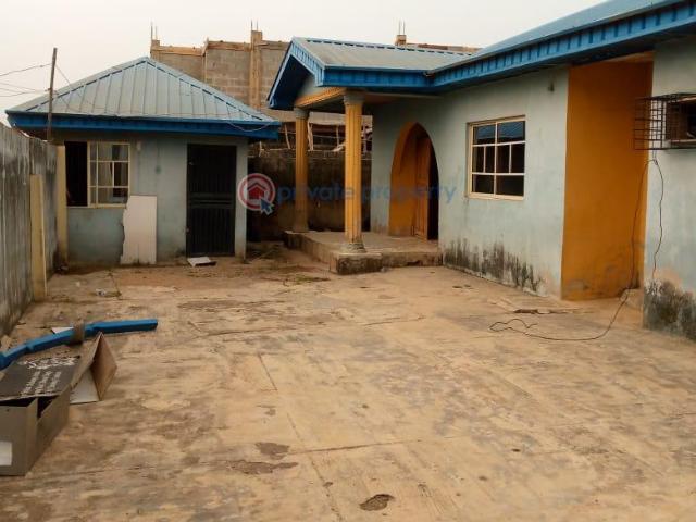 For sale: 2 bedroom Bungalow Akute Yakoyo/Alagbole Ojodu Lagos PID: 4PBQAT | Private Property Nigeria