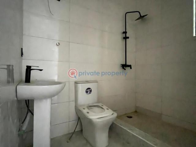 For sale: 2 bedroom House Ikate Lagos Island PID: 6PBTLX | Private Property Nigeria