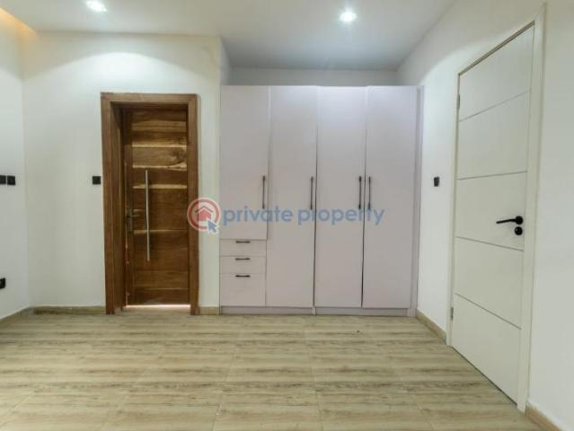 For sale: 2 bedroom Studio Apartment Thomas Estate Ajah Lagos PID: 7PCHPZ | Private Property Nigeria
