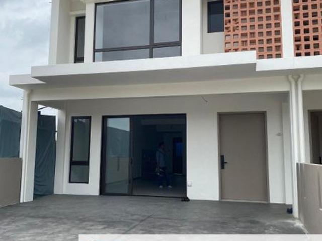 FOR SALE 2 STORY TERRACE BELINASE CONCEPT HOME @ CYBERSOUTH