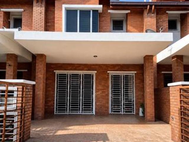 For Sale 2 Storey Terrace Alam Budiman Shah Alam