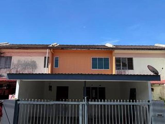 For Sale 2 Storey Intermediate Tmn Duranda Emas Batu 18
