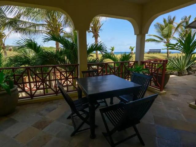 For sale 2bedroom apartment beachfront in Watamu