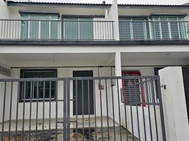 FOR SALE 2sty SCIENTEX RAWANG Intermediate HouseCHEAPNEARAeonVIEW