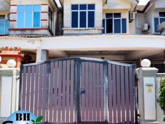FOR SALE 2Storey Terrace 4R3B Freehold Bukit Ubi Kuantan