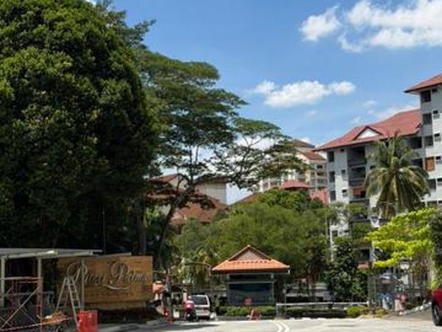 For Sale 3 Bedroom Condominium at IOI mall city