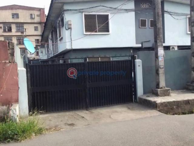 For sale: 3 bedroom Block Of Flats Anifowose Ikeja Lagos PID: 9PCHDQ | Private Property Nigeria