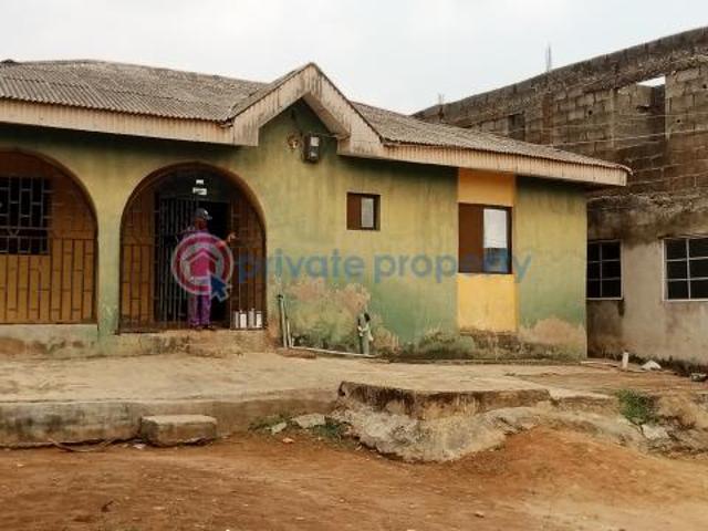 For sale: 3 bedroom Block Of Flats Arima 10 Obasanjo Farm/ Ado Odo Ota Ogun PID: 3PCNSG | Private Property Nigeria