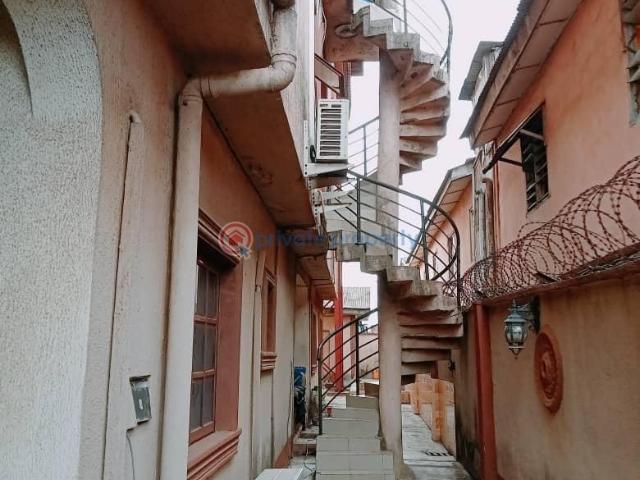 For sale: 3 bedroom Block Of Flats Ejigbo Lagos PID: 2PBFGP | Private Property Nigeria