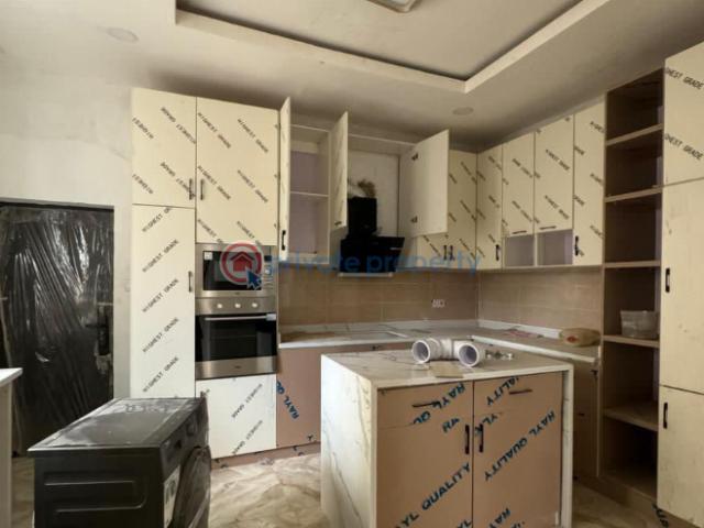 For sale: 3 bedroom Block Of Flats Ikeja Gra Maryland Shonibare Highly Secured Estate Ikeja GRA Lagos PID: 5PCFVT | Private Property Nigeria