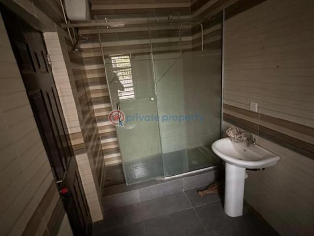 For sale: 3 bedroom Block Of Flats Jahi Abuja Phase 2 PID: 5PBMNC | Private Property Nigeria