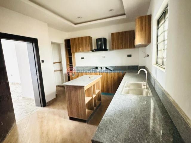 For sale: 3 bedroom Block Of Flats Ogba Bus stop Lagos PID: 1PCNLD | Private Property Nigeria