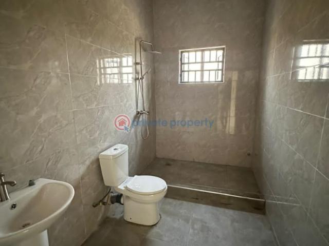 For sale: 3 bedroom Block Of Flats Lifecamp District access Road Is Well Tarred Life Camp Abuja Phase 3 PID: 3PCGTV | Private Property Nigeria