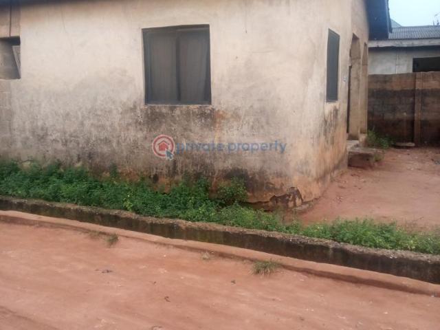 For sale: 3 bedroom Bungalow Akeredolu Akinbo After Akute. Yakoyo/Alagbole Ojodu Lagos PID: 7PCTGN | Private Property Nigeria