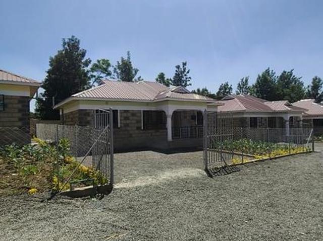 For sale – 3 bedroom bungalow in a gated community, matasia