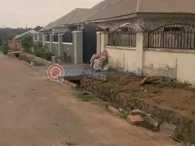 For sale: 3 bedroom Bungalow In An Estate In Lokogoma Abuja Phase 2 PID: 0PCNZW | Private Property Nigeria